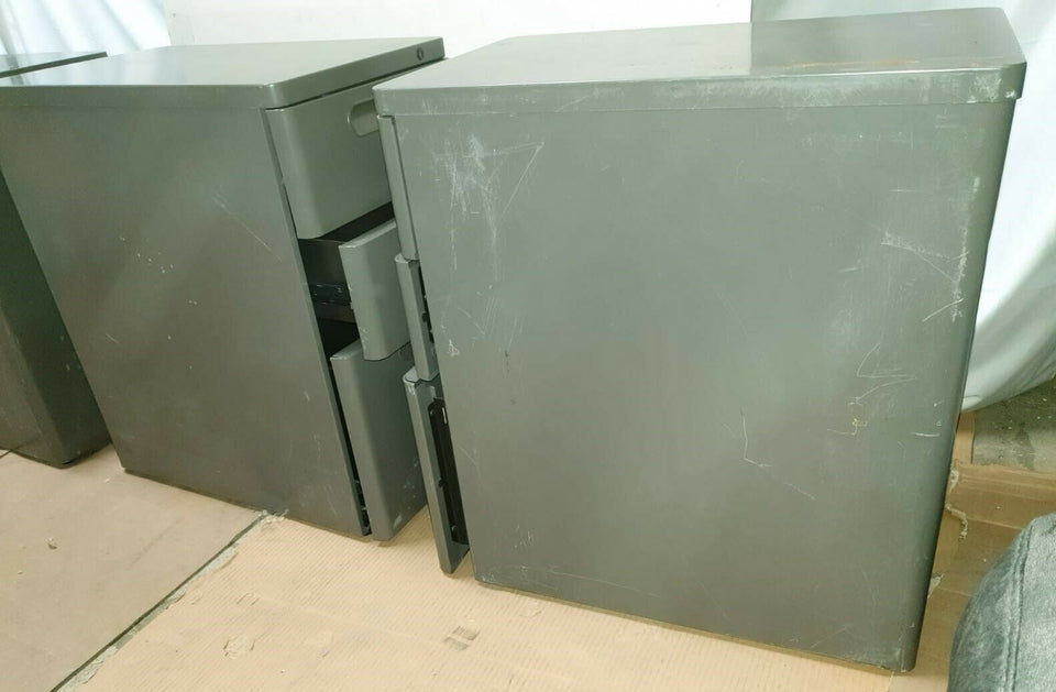 Stationary 3 Dawer File Cabinet with Lock